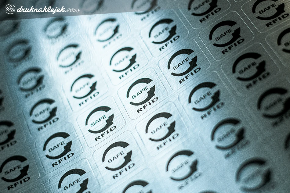 Naklejka szczotkowana stal RFID